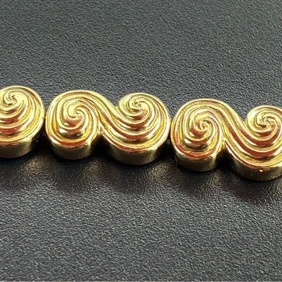 Rare, Authentic 18k Gold Tiffany & Co. Bracelet - Picture 17 of 17